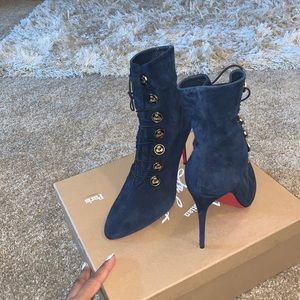 100 Veau Louboutin booties